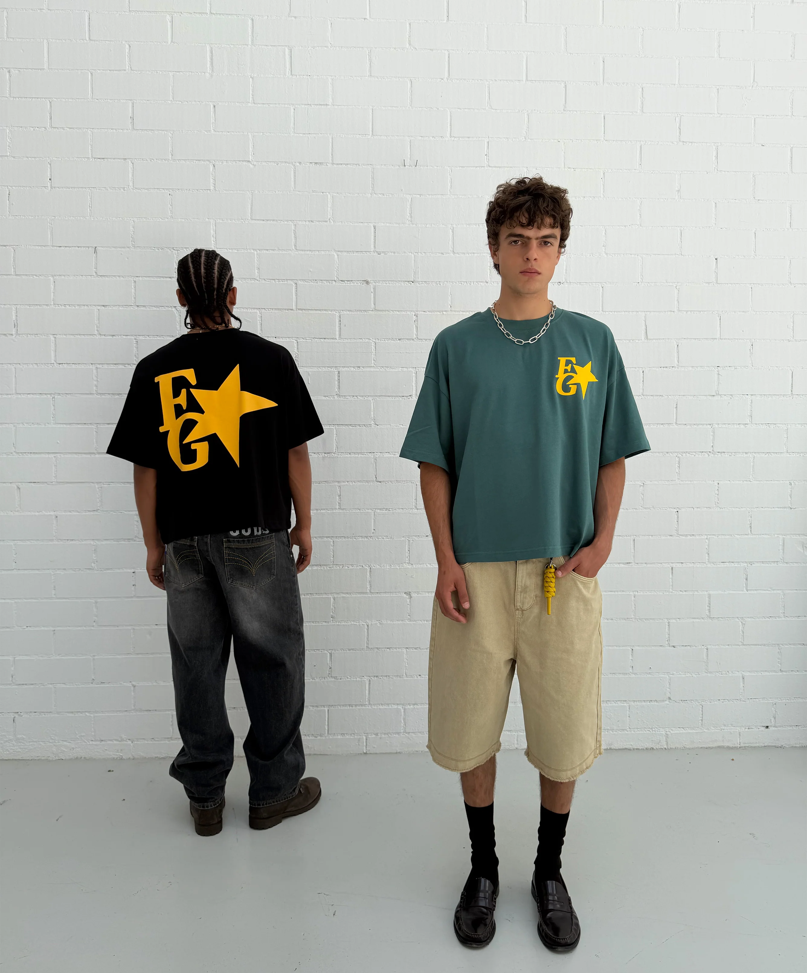 Star Boxy Tee Black - Image 5